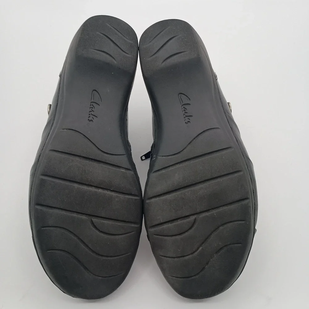 Clarks Collection Black Leather Pleated Zipper Ankle Booties‎ Shoes 7.5 M